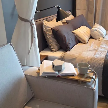 57 , Kawalerka Z Widokiem Na Jezioro *